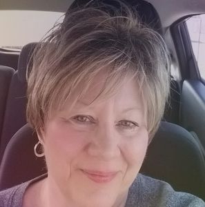 Meet your Posher, Debra